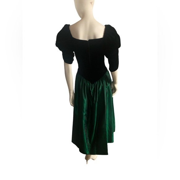 Loralie 90s Black and Green Midi Dress - Picture 3 of 5